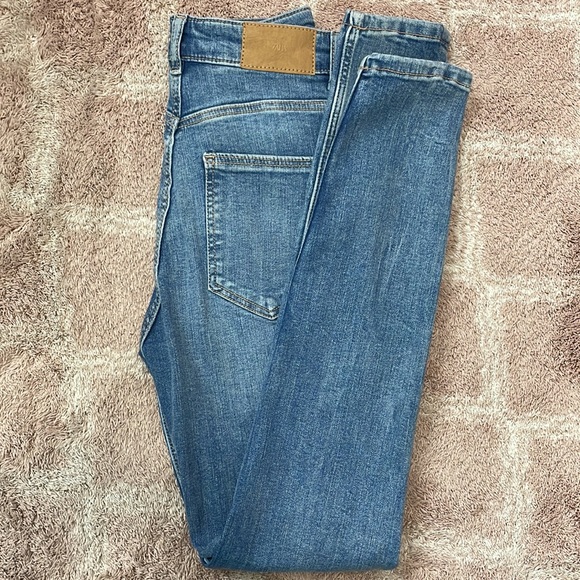 Zara high rise denim jeans size 4. - Picture 7 of 10